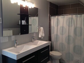 516 E Glover Ave in Milwaukee, WI - Building Photo - Building Photo