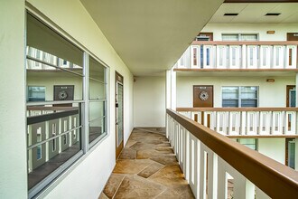 438 Mansfield K in Boca Raton, FL - Building Photo - Building Photo