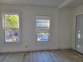 27 Lilac St-Unit -2 in New Haven, CT - Building Photo - Building Photo