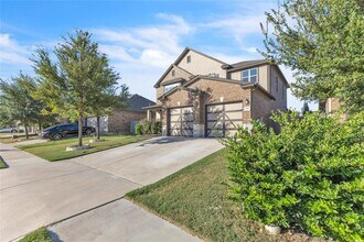 709 Vaughn St in Georgetown, TX - Building Photo - Building Photo