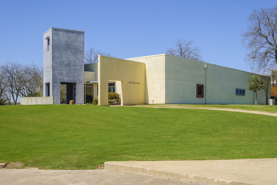 Keeton Apartments in Dallas, TX - Foto de edificio