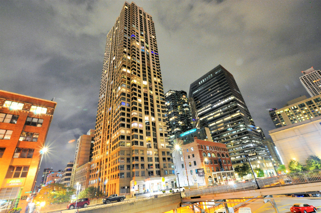 property at 440 N Wabash Ave