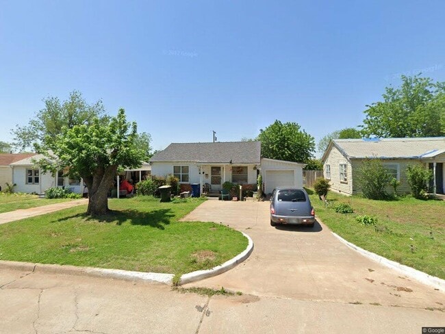 property at 913 C St