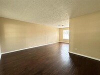 3022 Mesquite Dr in Sugar Land, TX - Building Photo - Building Photo