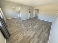 3247 W Century Blvd, Unit 7 in Inglewood, CA - Building Photo - Building Photo