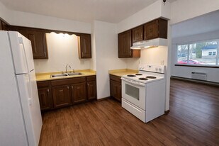 Eagle Rock Apartments in Wisconsin Dells, WI - Building Photo