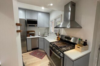 30 Pompeii St, Unit 1 in Boston, MA - Building Photo - Building Photo