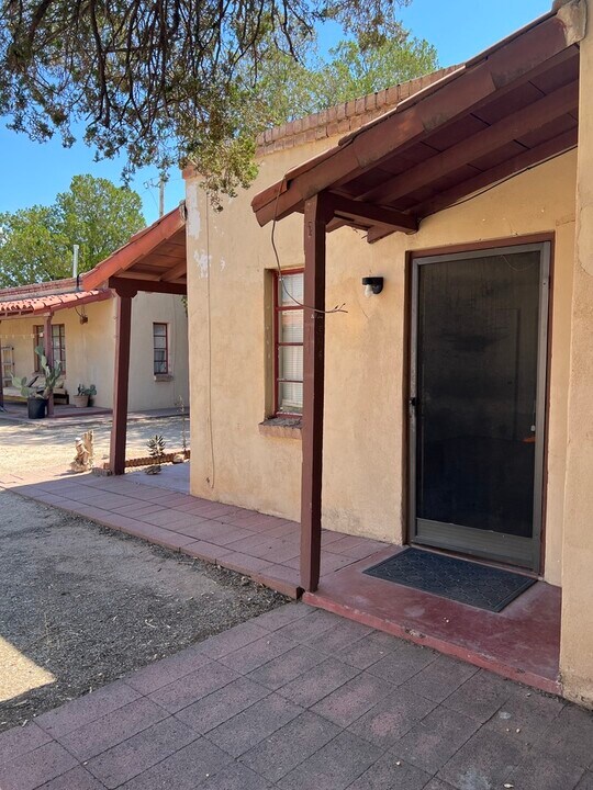 4148 E Brown Way in Tucson, AZ - Building Photo