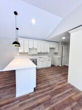 521 Middleline Rd in Ballston Spa, NY - Building Photo - Building Photo