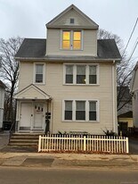 684 Washington Ave in West Haven, CT - Building Photo