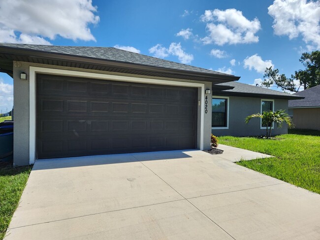 property at 4020 36th St SW