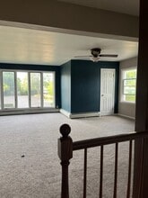 125 W Park Ave, Unit 2 in Libertyville, IL - Building Photo - Building Photo