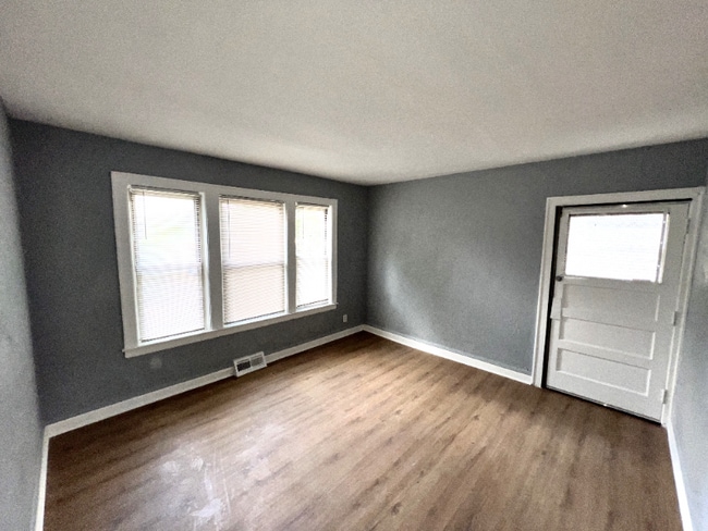 8601 S Kingston Ave in Chicago, IL - Building Photo - Building Photo