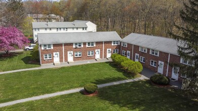 Oak Street Apartments in Ashland, MA - Building Photo - Building Photo