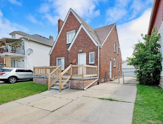 4790 Williamson St, Unit UPPER in Dearborn, MI - Foto de edificio - Building Photo