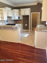27 Silver Cedar Ct in Youngsville, LA - Building Photo - Building Photo