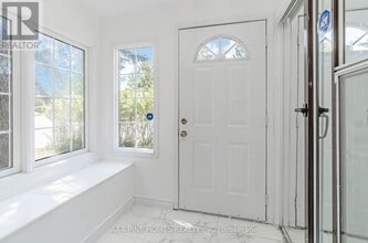 59 Burkwood Crescent in Toronto, ON - Building Photo - Building Photo