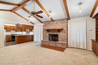 424 W Nicholson St in Del Rio, TX - Building Photo - Building Photo