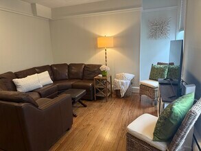 26 Summer St in Marblehead, MA - Building Photo - Building Photo