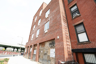 671 Henry St in Brooklyn, NY - Building Photo - Building Photo