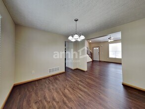 113 Merriston Cir in Delaware, OH - Foto de edificio - Building Photo