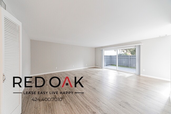 property at 4433 Colbath Ave