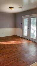 5207 Cheshire Dr in Hopewell, VA - Foto de edificio - Building Photo