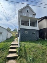 1912 Johnson St in Braddock, PA - Building Photo