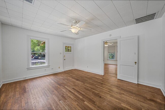 3100 King St in Austin, TX - Building Photo - Building Photo