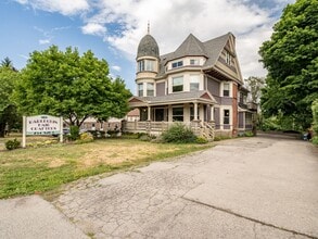 1108 Lake Ave in Rochester, NY - Building Photo - Building Photo