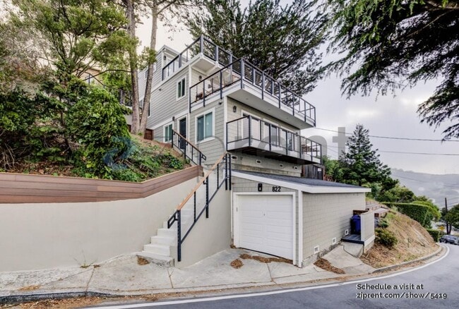 property at 822 Humboldt Rd