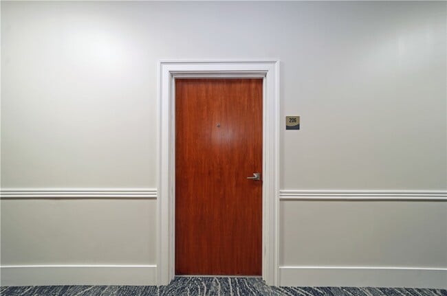 207 N Main St in Elmira, NY - Foto de edificio - Building Photo