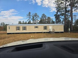 3012 Cherry St in Blackshear, GA - Building Photo - Building Photo