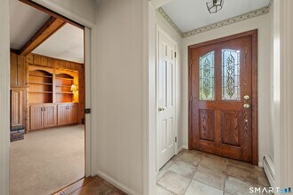 56 Drake Ln in Fairfield, CT - Building Photo - Building Photo