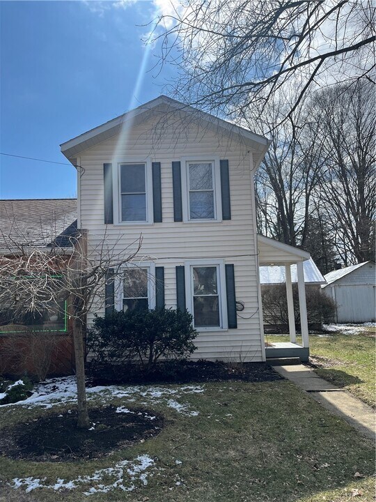 119 Sayre St in Horseheads, NY - Building Photo