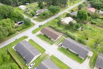 3011 Orange St in Waller, TX - Building Photo - Building Photo