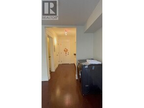 6288 Eagles Dr in Vancouver, BC - Building Photo - Building Photo