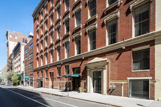 Chelsea 121 in New York, NY - Building Photo - Building Photo