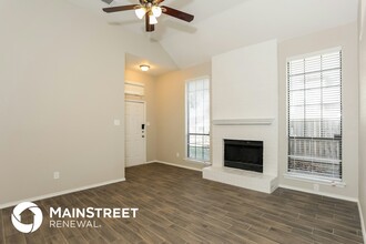 885 Keeneland Ct in Dallas, TX - Building Photo - Building Photo