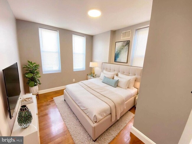 property at 4046 N Fairhill St