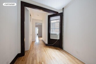 644 Leonard St in Brooklyn, NY - Building Photo - Building Photo