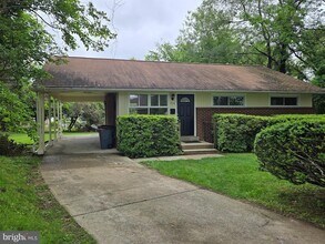 13118 Vandalia Ct in Rockville, MD - Building Photo - Building Photo