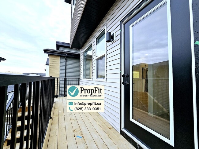 7344 Klapstein Cres SW, Unit Ground Floor in Edmonton, AB - Building Photo - Building Photo