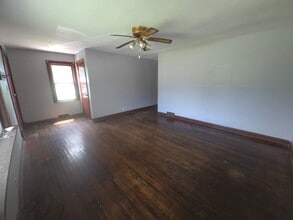 164 N Hazelwood Ave in Youngstown, OH - Building Photo - Building Photo