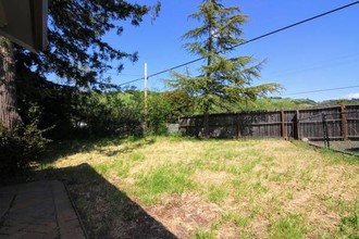 5465 Petaluma Hill Rd in Santa Rosa, CA - Building Photo - Building Photo