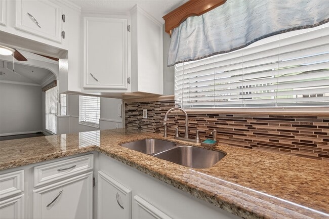 10006 Towne Tower Ln