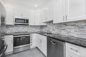 174 Ashford Ave, Unit B in Dobbs Ferry, NY - Building Photo - Building Photo