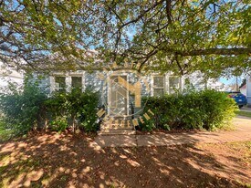 1936 Ohio St in Oshkosh, WI - Building Photo