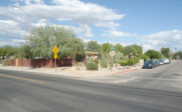 1401-1411 E 10th St in Tucson, AZ - Building Photo - Building Photo