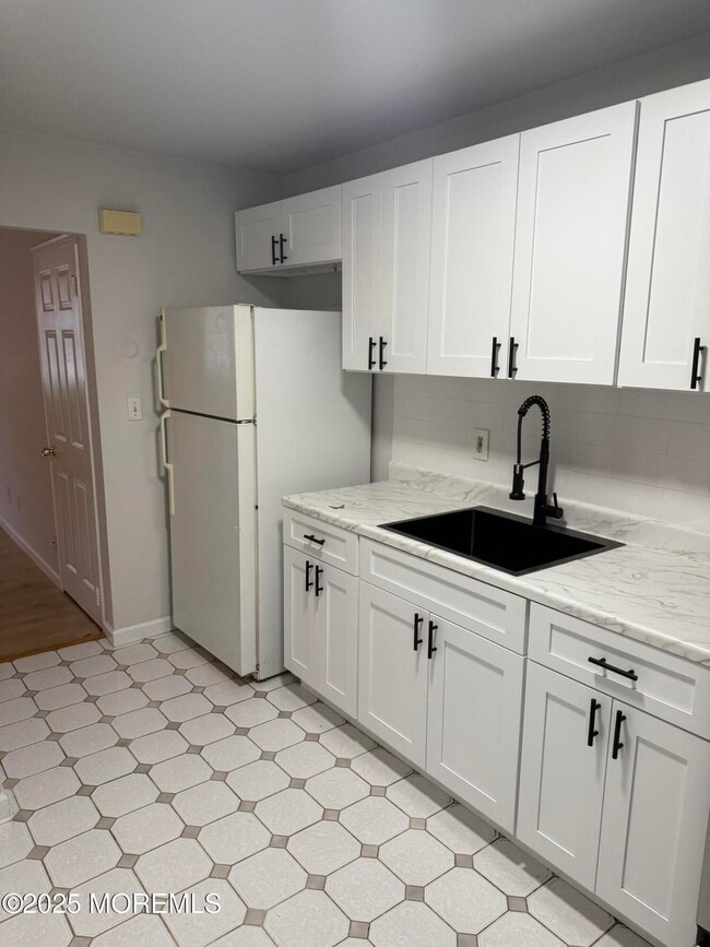 289 Main St in Spotswood, NJ - Building Photo - Building Photo